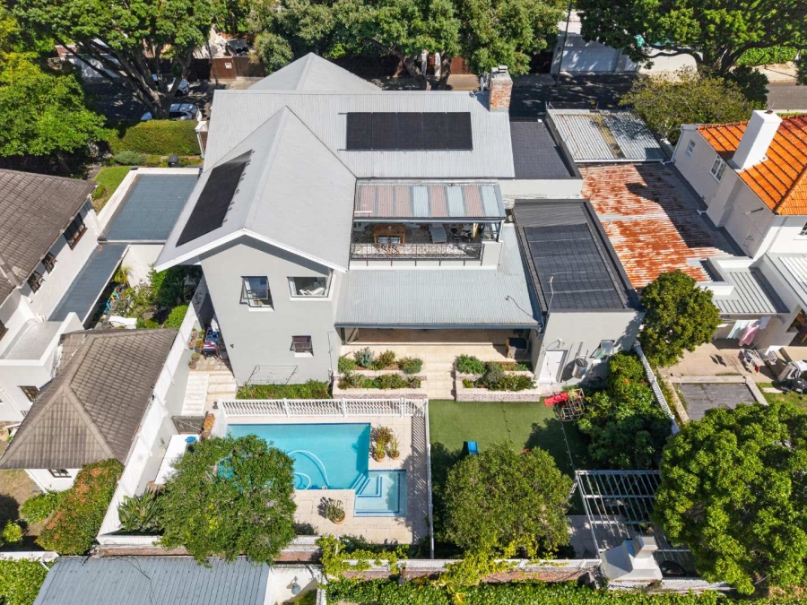 5 Bedroom Property for Sale in Claremont Upper Western Cape